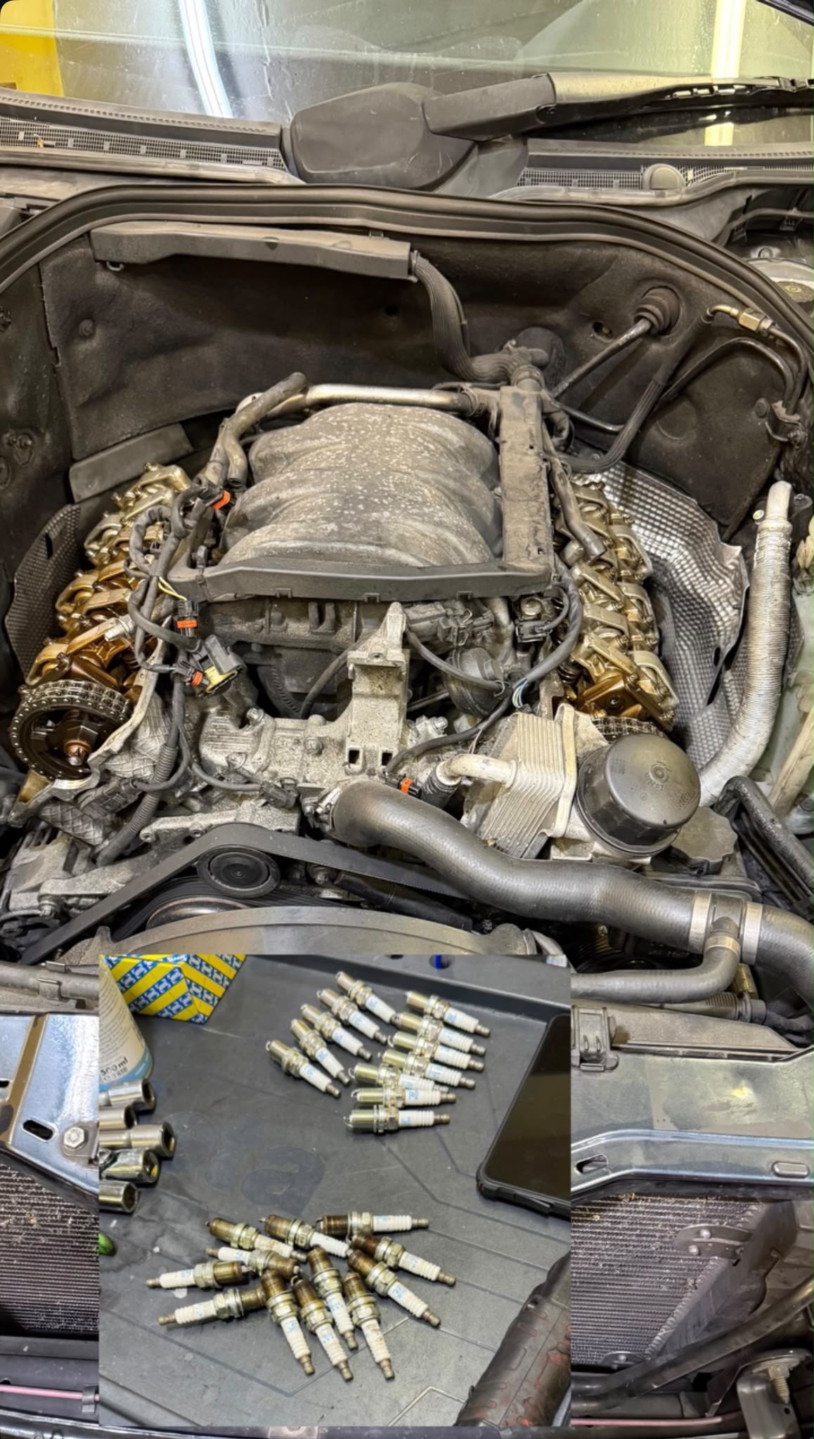 Mecanico reparando motor en ÑPS Sport
